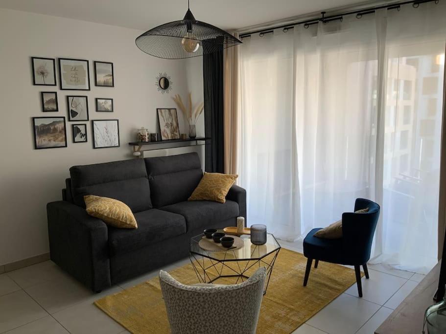 Logement Cosy Climatise Avec Parking Aix-en-Provence Luaran gambar